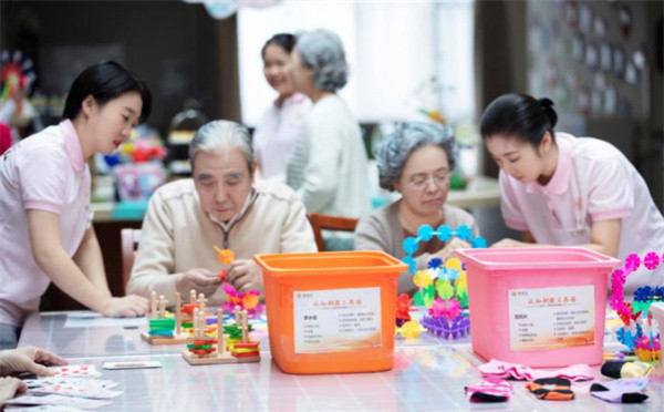 了解北京高端老年护理院：优质赡养服务，让老年人拥有更好的生活体验